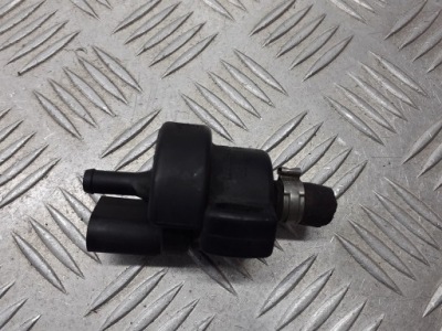 Клапан вакуумa audi a6 c5 2.4 058133459 фото №1