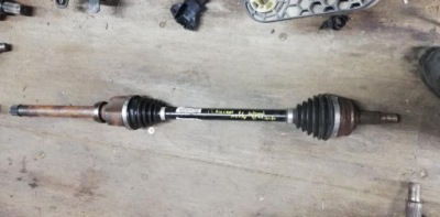 Приводной вал правая citroen c5 aircross 1.6 thp 9811176480 фото №1