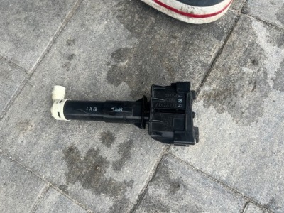 Омивач toyota rav4 iii 06- 85207-42010 правий фото №1