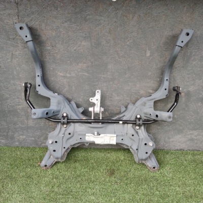 Toyota yaris iv подрамник подрамник двигателя фото №1