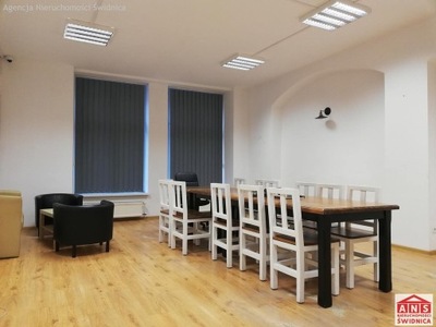 Biuro, Świdnica, Świdnicki (pow.), 171 m²