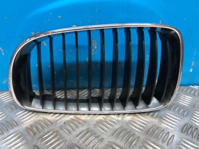 Решётка бампера левая bmw 1 e87 7166439 2.0l дизель 105kw 2007 фото №1