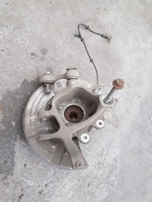 Bmw поворотний кулак задній права сторона f110 фото №1