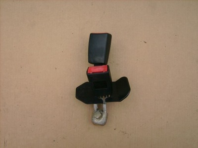 Кліпса поперечина задня audi a4 b7 8e0857739 фото №1