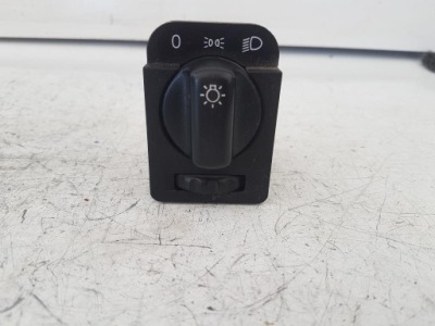 Переключатель света opel astra 1 f 1.4 90213283 фото №1