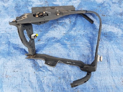 Панель фари поперечина mercedes w251 лівий фото №1