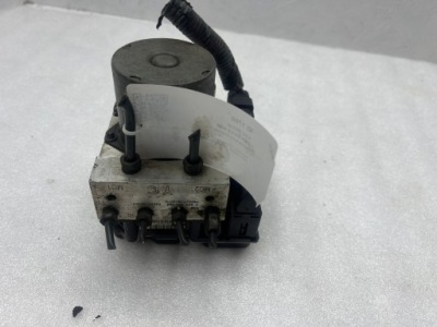 Toyota auris e180 2017 насос abs фото №1