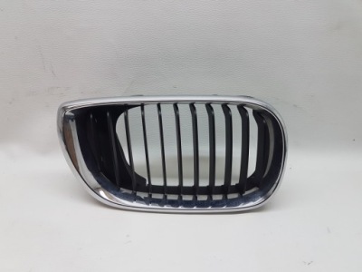 Bmw 3 e46 рестайлінг  01-05 решітка радіатора решітка радіатора права капот перед фото №1