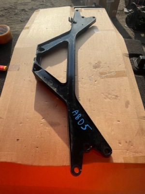 Audi a8 d5 розпірка підсилювач чашка 4n0806151l фото №1