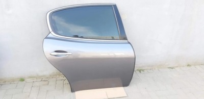 Maserati quattroporte v дверь правый задний  задние m139a фото №1