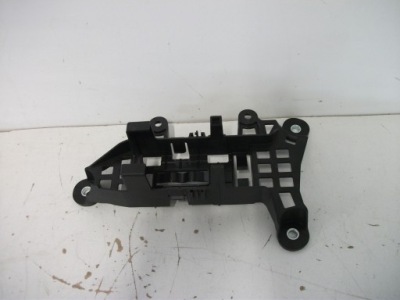 Кронштейн   кронштейн акумулятор mercedes w177 a2475451000 фото №1