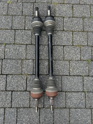 Привідний вал задня porsche panamera 971 фото №1