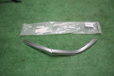 Hyunadi santa fe iv 2018- молдинг хром лівий бампера задня оригінал фото №1