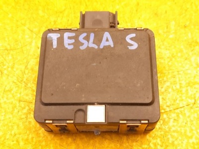 Tesla x s радар дистроник autopilot 1038224-00-a фото №1