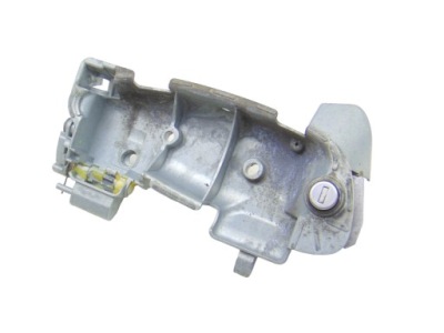 Кронштейн ручка правий перед panamera 970 97053706400 фото №1