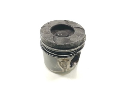 Opel astra поршень двигуна 1.7 cdti дизель 2011 фото №1