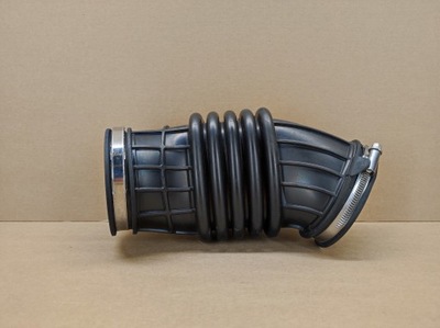 Труба повітрозабірник повітря volvo s60 iii v60 ii фото №1