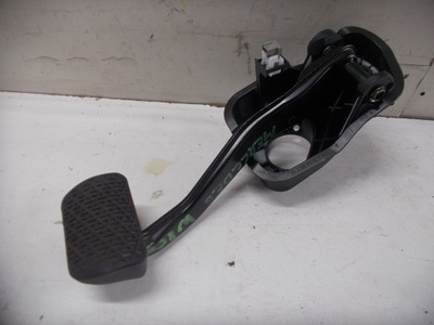 Mercedes w205 педаль тормоза автоматическая коробка передач фото №1