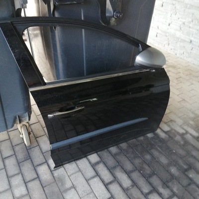 Двері передні праве renault megane iv hb комплект фото №1