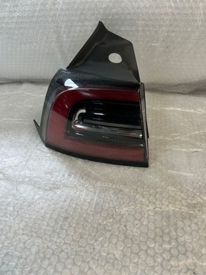 Tesla model 3 левая лампа задняя фото №1
