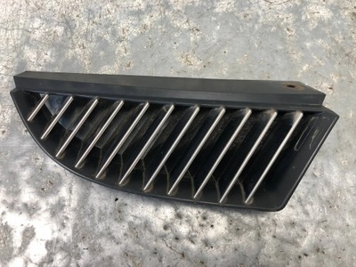 Решітка радіатора решітка радіатора правий перед mitsubishi colt vi mn127774 фото №1