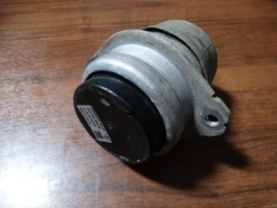 Idealna подушка двигателя porsche cayenne 7p5 4.8 1 фото №1