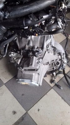 Коробка передач передач citroen c4 cactus ds 9801308210 фото №1