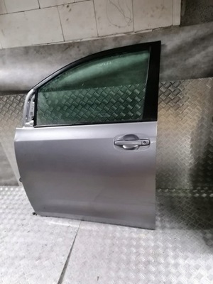 Toyota sienna 2015 дверь правое левая передние задние фото №1