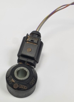 Датчик детонационный vw up 030905377d фото №1