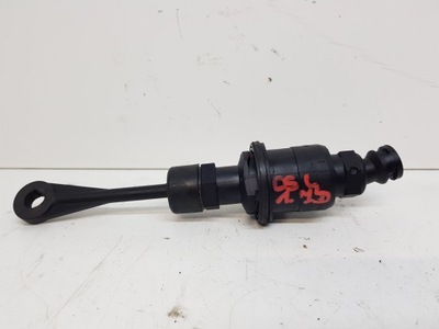 Kia carens iv 1,7crdi насос сцепления 2013- фото №1