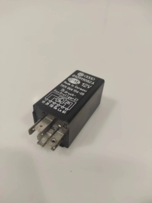 Реле audi 80 90 b3 893919082a nr46 фото №1