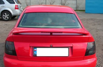 Spoiler na klapę lotka na bagażnik do AUDI A4 B5 