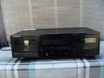 Magnetofon kasetowy Pioneer CT-W530R czarny