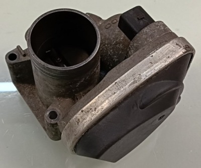 Vw polo iv 9n 03 r 1.2 12v дросельна заслінка 036133062n фото №1