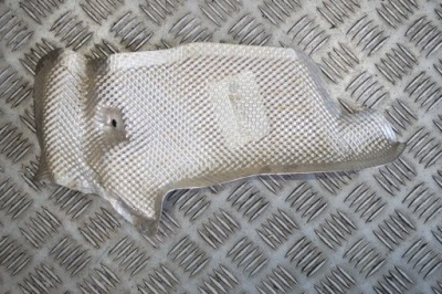 Защита тепловая mercedes w167 6.3 amg a1673323400 фото №1