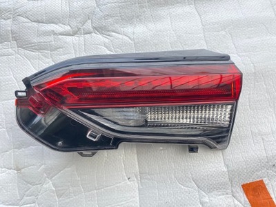 TOYOTA RAV4 V 19- FARO DERECHA PARTE TRASERA DIODO LUMINOSO LED EN TAPA DE MALETERO  