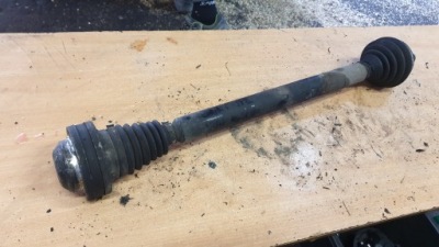 Vw golf v приводной вал правая длинная 2.0 tdi фото №1