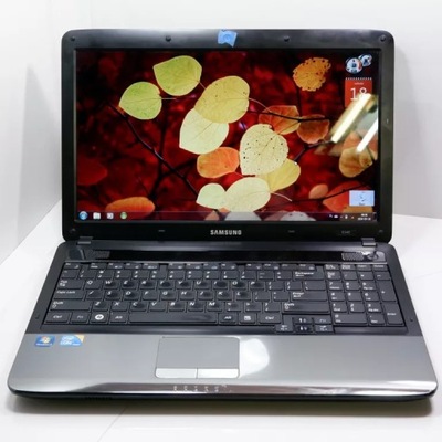 LAPTOP SAMSUNG NP-R540