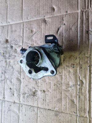 Вакуум насос 146505272r renault clio captur kangoo megene scenic iii 1.5 dci фото №1