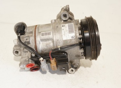 Компресор кондиціонера renault twingo iii 926006316r / t392220a фото №1