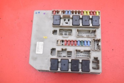 Коробка предохранителей 674658a renault clio 3 iii 1.2 16v 75km 05-09 фото №1