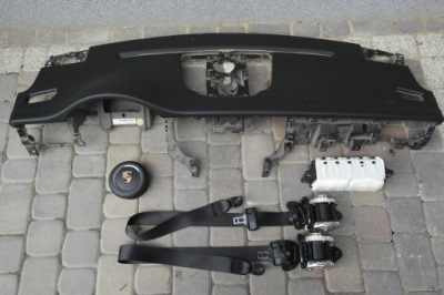 Porsche macan панель приладів полиця подушка безпеки ремені pulpit фото №1