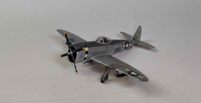 P-47 Thunderbolt sklejony 1/72 nr.1