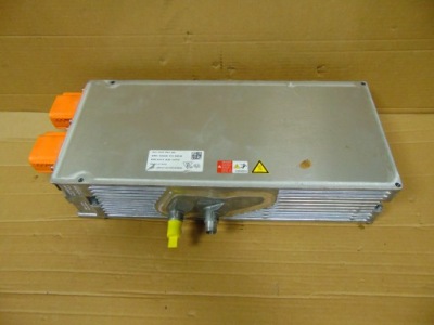 Зарядное устройство напряжения porsche taycan 9j1915681bt фото №1