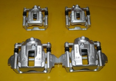 Супорти лівий правий перед задня mercedes a-klasa w169 фото №1