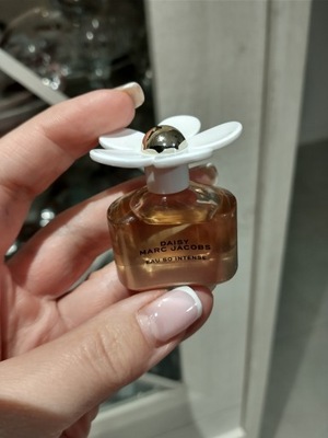 Nowe perfumy miniatura Marc Jacobs Daisy