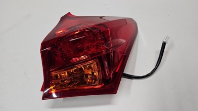 Toyota auris 2 hb фара правая  задний led 81556-02730 европа фото №1