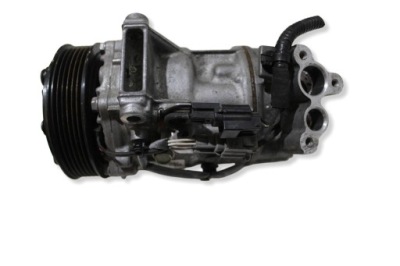 Компресор кондиціонера 926009126r renault оригінальний номер фото №1