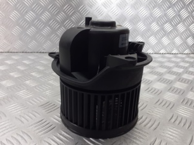 Вентилятор обдув ford focus mk1 1.8 tddi 8ew009160-701 фото №1