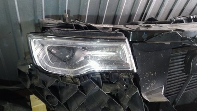 JEEP GRAND CHEROKEE OVERLAND LIMITED WK2 ŽIBINTAS DEŠINIOJI LED REFLEKTORIUS DEŠINYSIS 